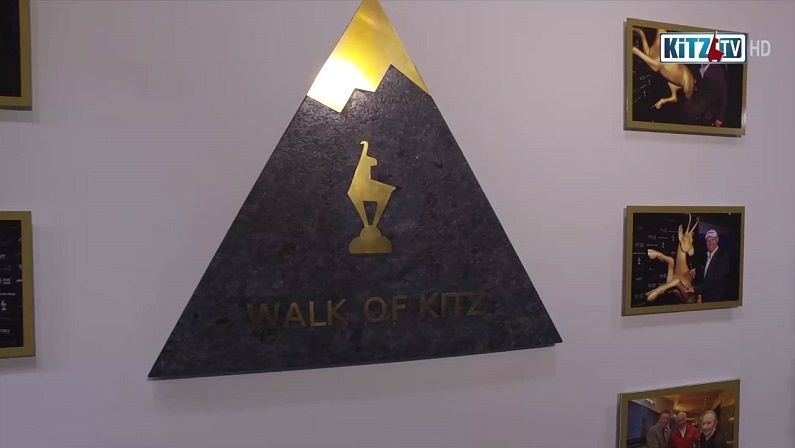 Walk of Kitz - White & Horn